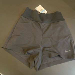 Nike High Rise Women’s Golf Shorts